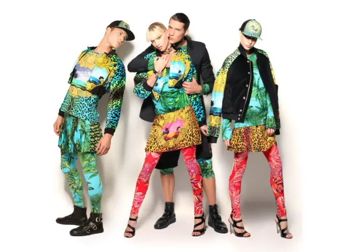 Пример коллаборации брендов: Versace и H&M